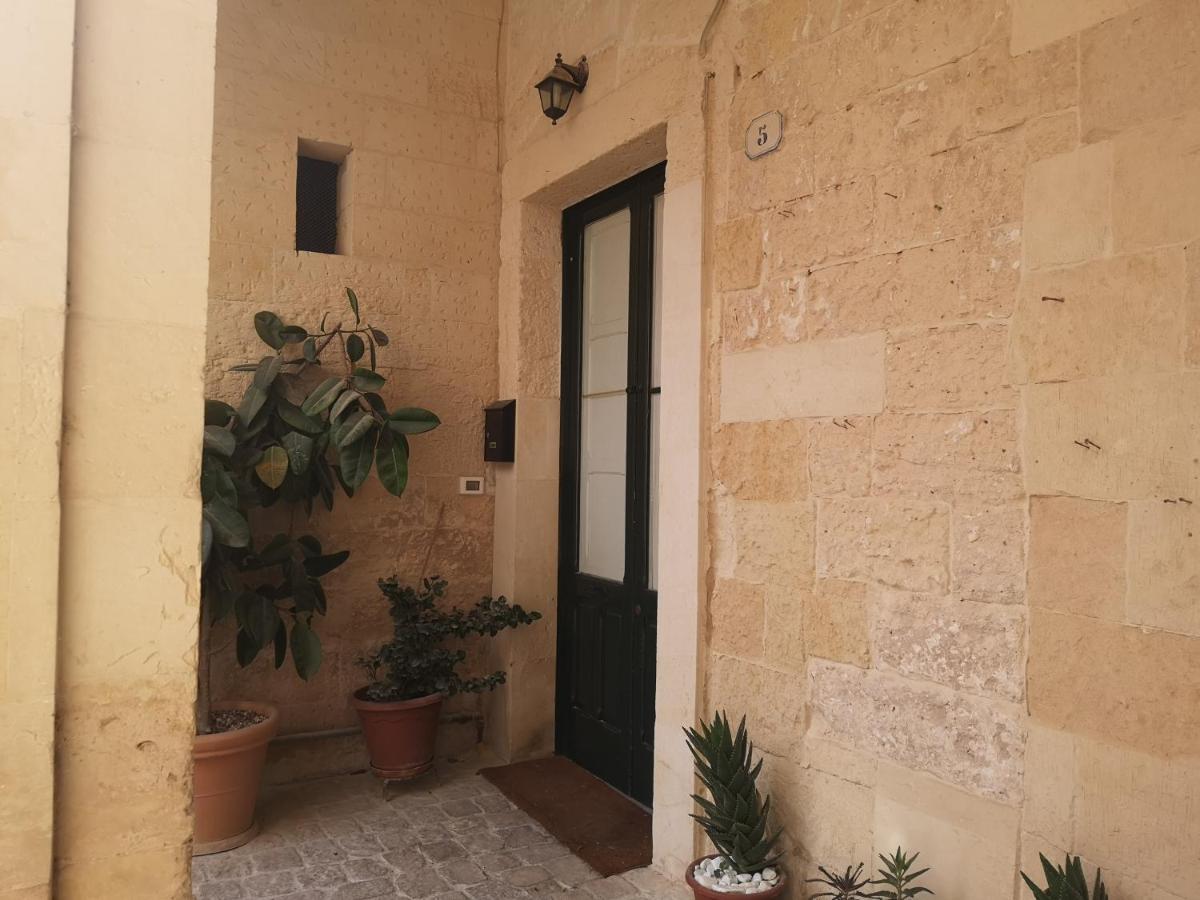 Ferienwohnung Piazzetta Acquaviva Lecce Exterior foto
